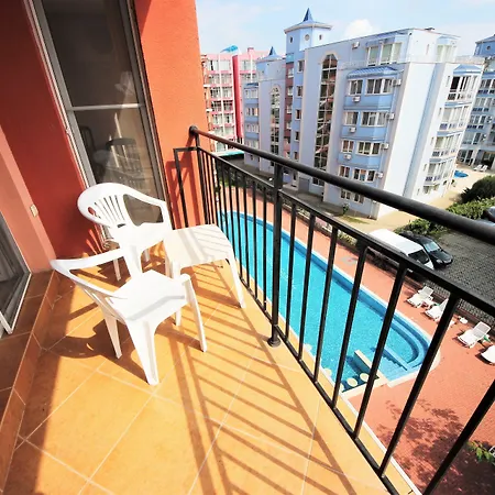 Apartment Sunset - Menada Slantschew brjag