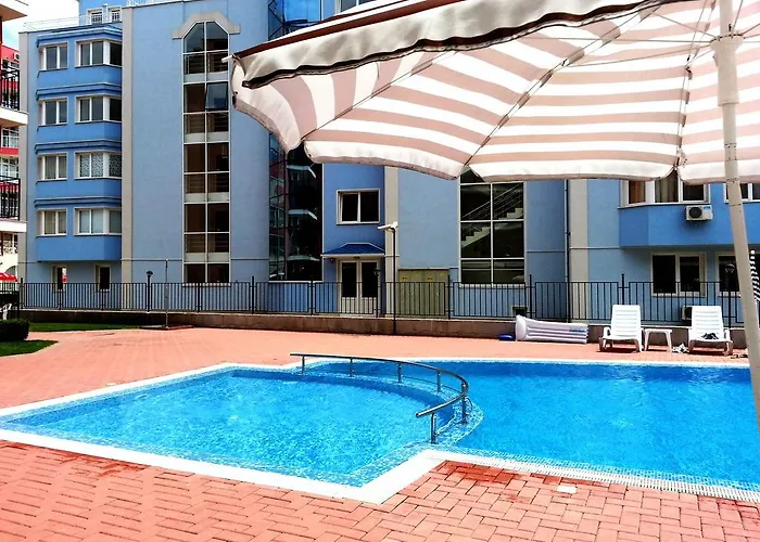 Sunset - Menada Солнечный берег