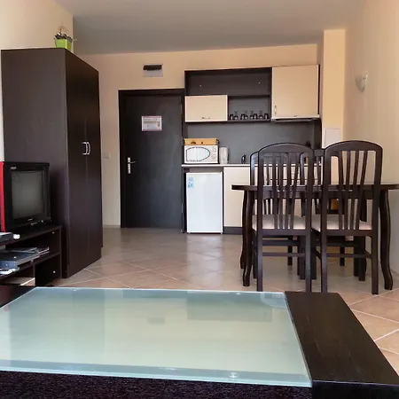 Sunset - Menada Apartment *